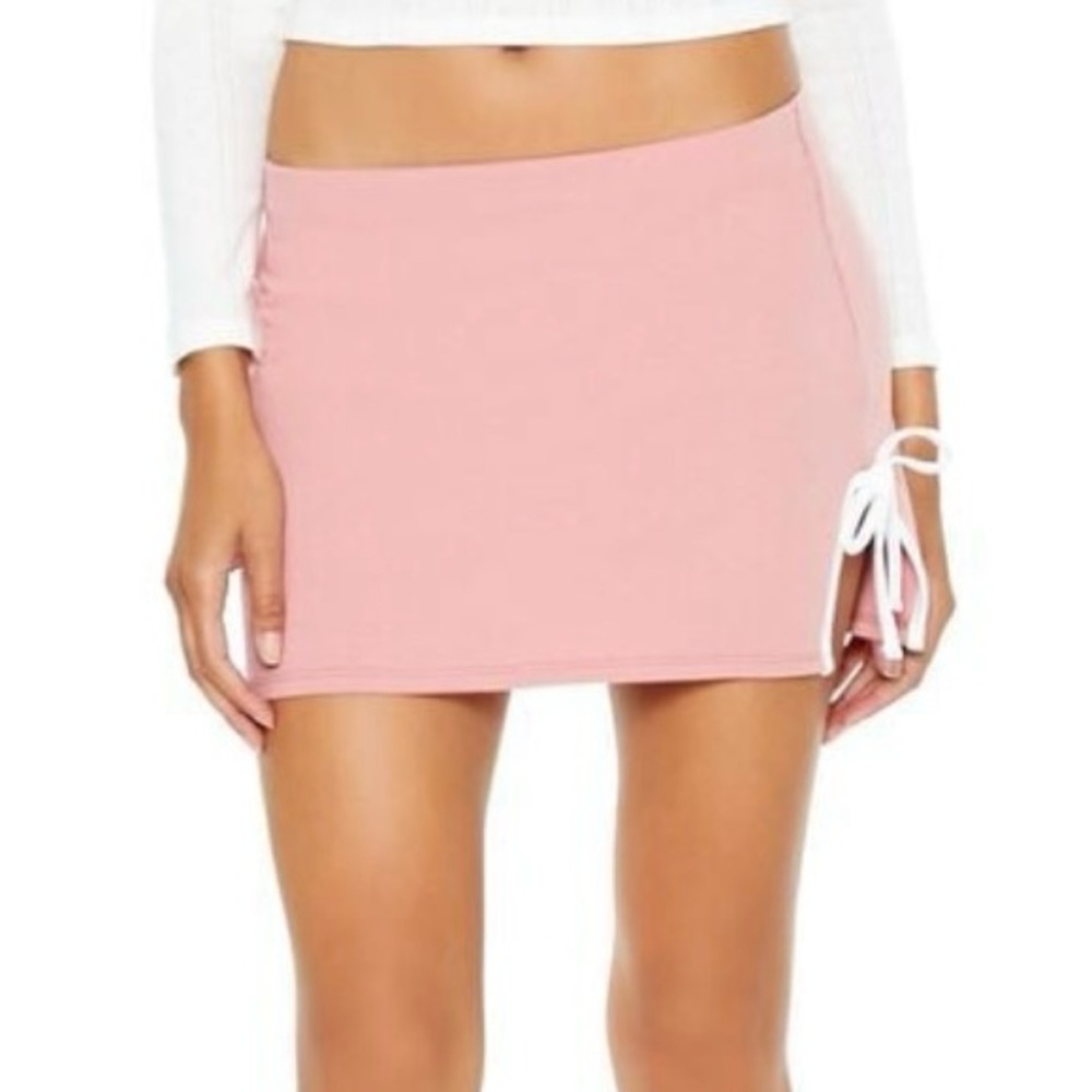 NWT Forever 21 Bow Cutout Pink Mini Skirt
